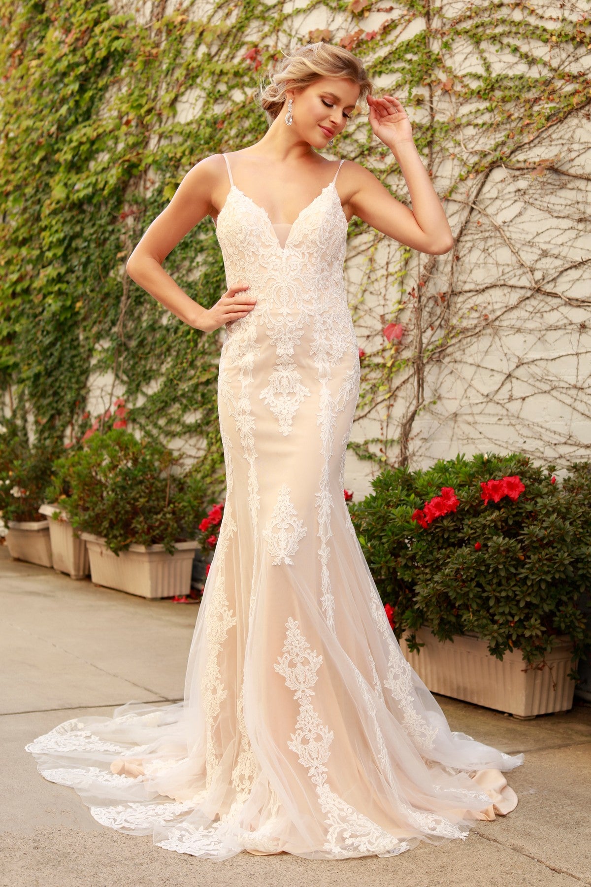 Two tone best sale wedding dress